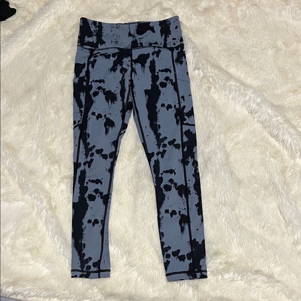 ZYIA Black and Gray Patterned Leggings